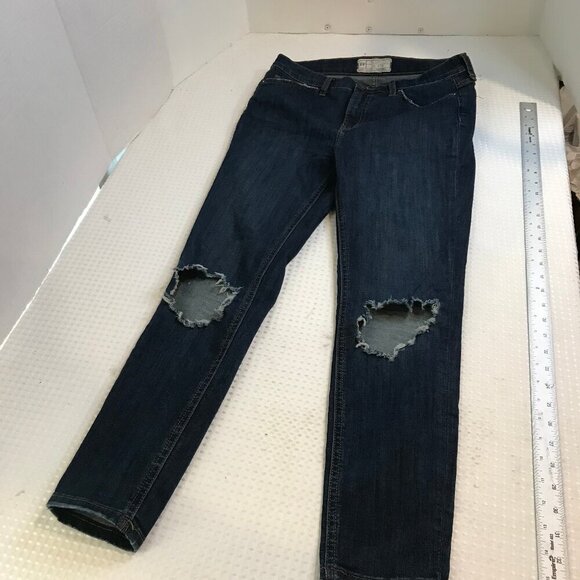 Free People Denim - FREE PEOPLE WOMENS DISTRESSED JEANS SIZE 29R